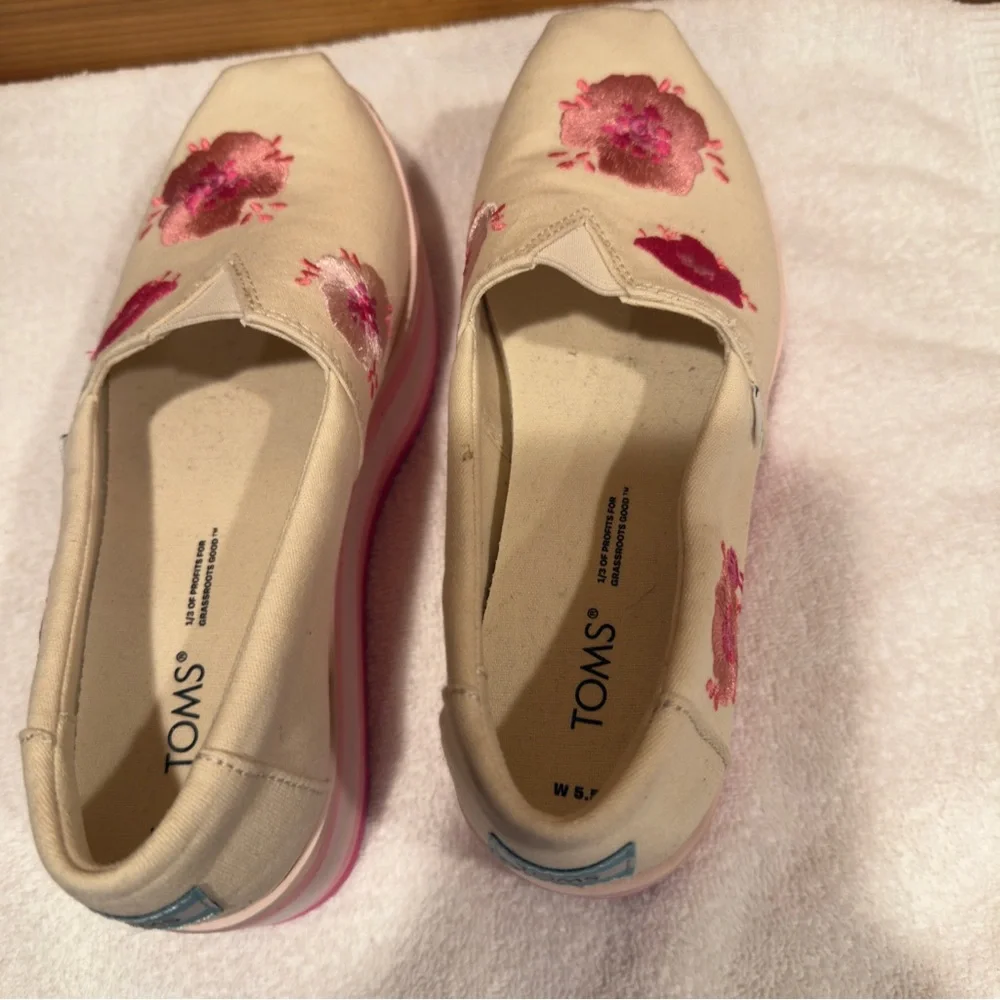 Toms Alpargata‎ Platform Pink Poppies Embroidered Canvas sz /5.5